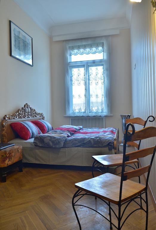 Griboedov Hostel & Suites Tbilisi Zimmer foto